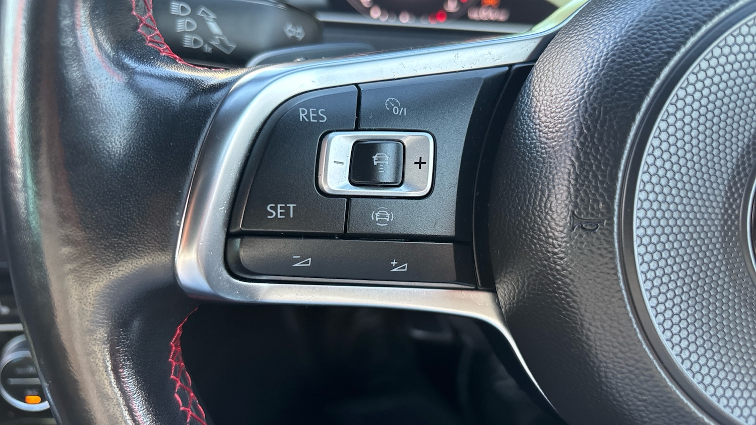 Used Volkswagen Golf 2019 for sale - 76477757: Photo 22