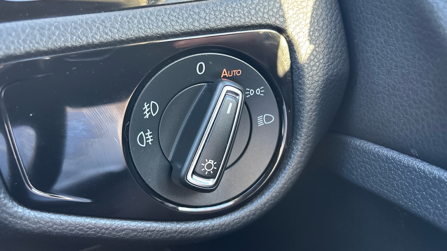 Used Volkswagen Golf 2019 for sale - 76477757: Photo 25