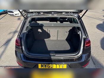 Used Volkswagen Golf 2019 for sale - 76477757: Photo