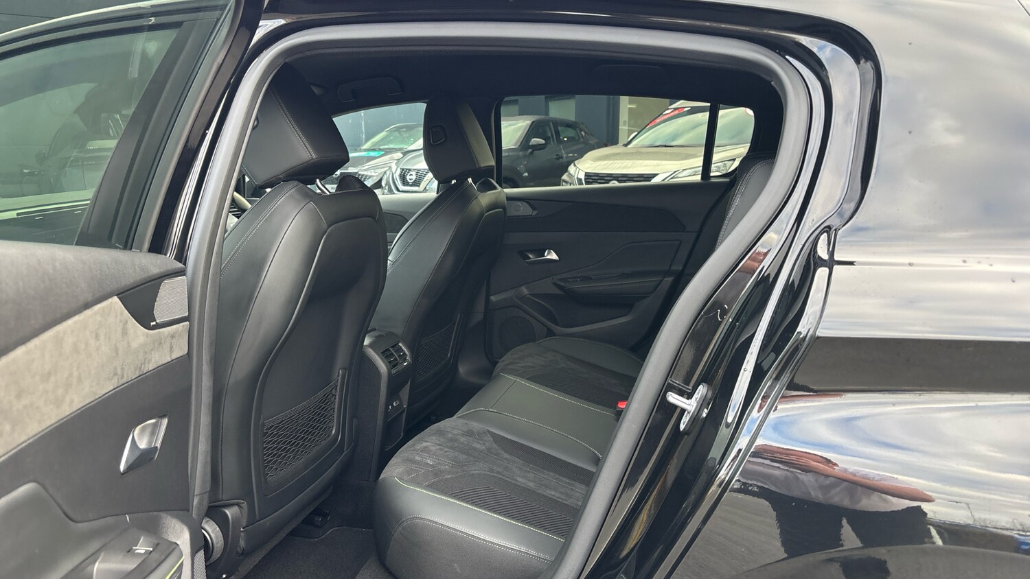 Used Peugeot 308 2023 for sale - 76618484: Photo 16