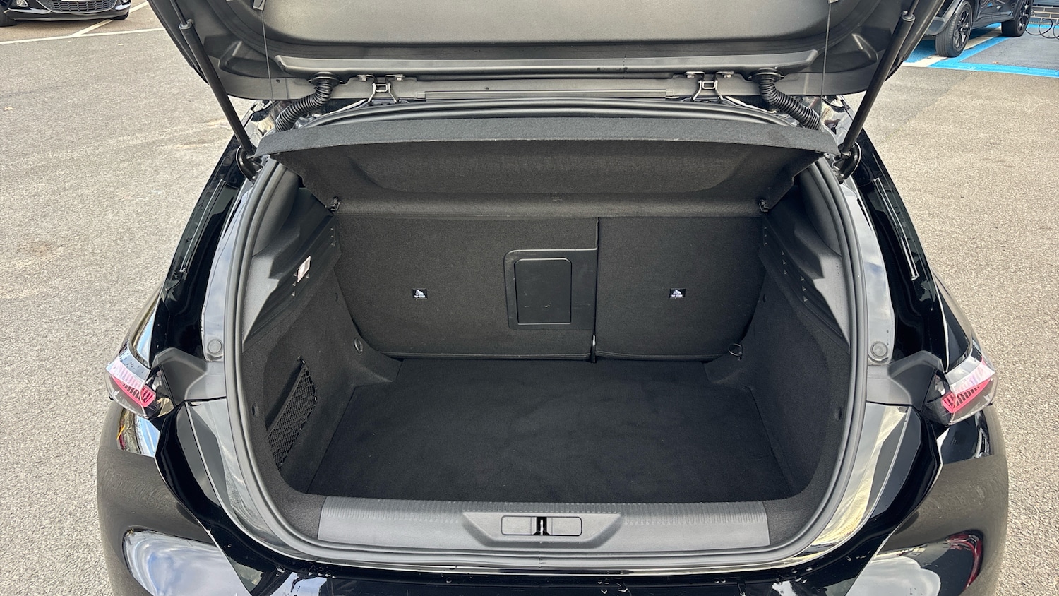 Used Peugeot 308 2023 for sale - 76618484: Photo 4