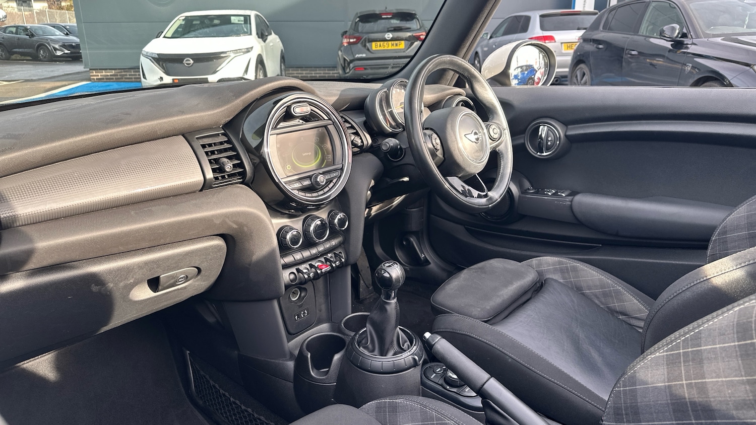 Used MINI Convertible 2017 for sale - 76719975: Photo 14