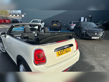 Used MINI Convertible 2017 for sale - 76719975: Photo