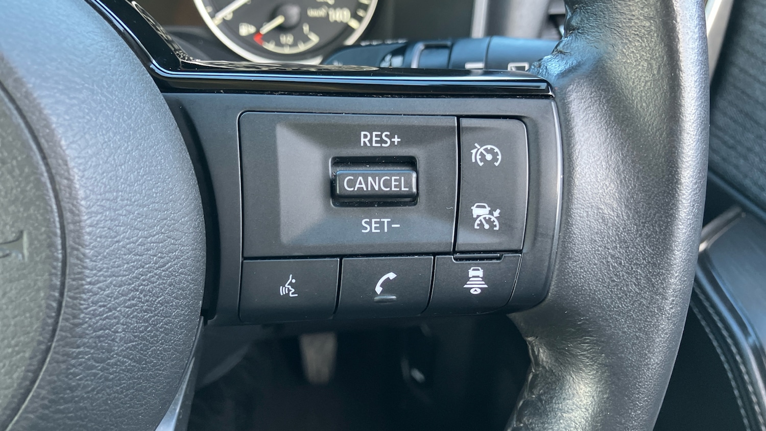 Used Nissan X-Trail 2024 for sale - 76625588: Photo 25