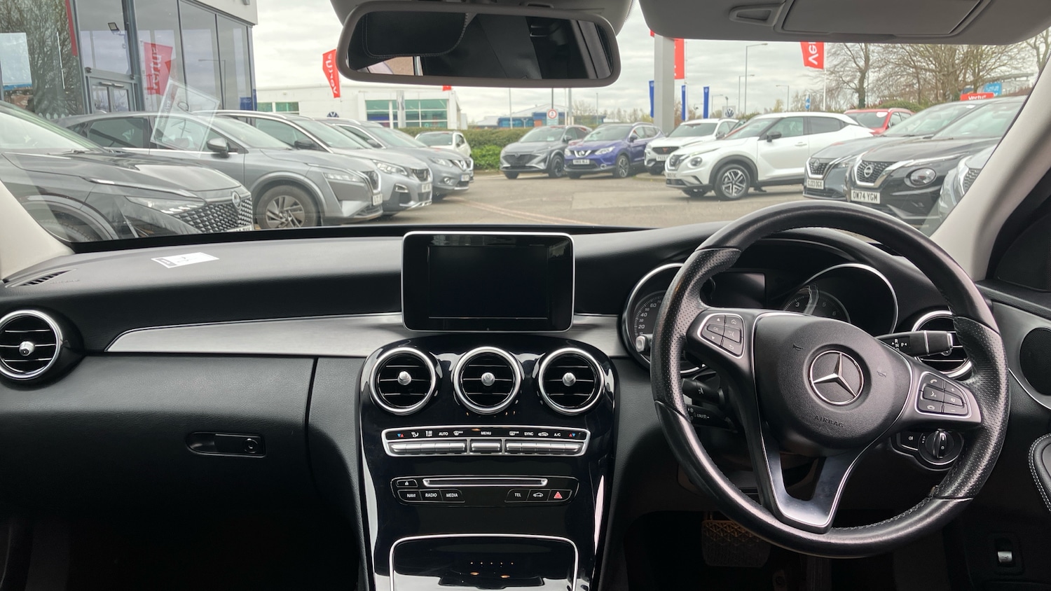 Used Mercedes-Benz C Class 2018 for sale - 78107239: Photo 10