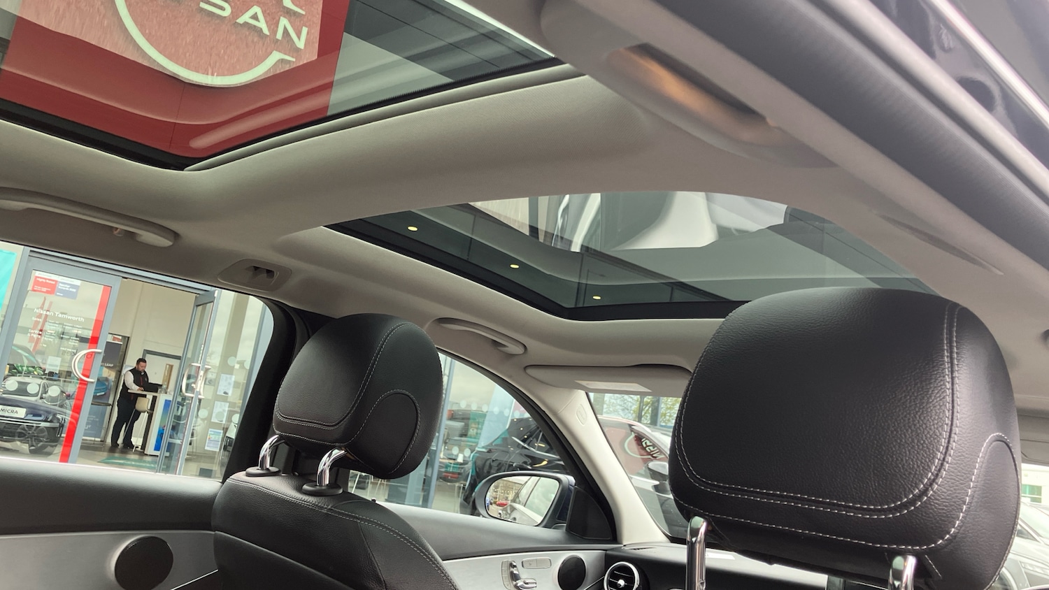 Used Mercedes-Benz C Class 2018 for sale - 78107239: Photo 30