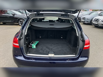 Used Mercedes-Benz C Class 2018 for sale - 78107239: Photo