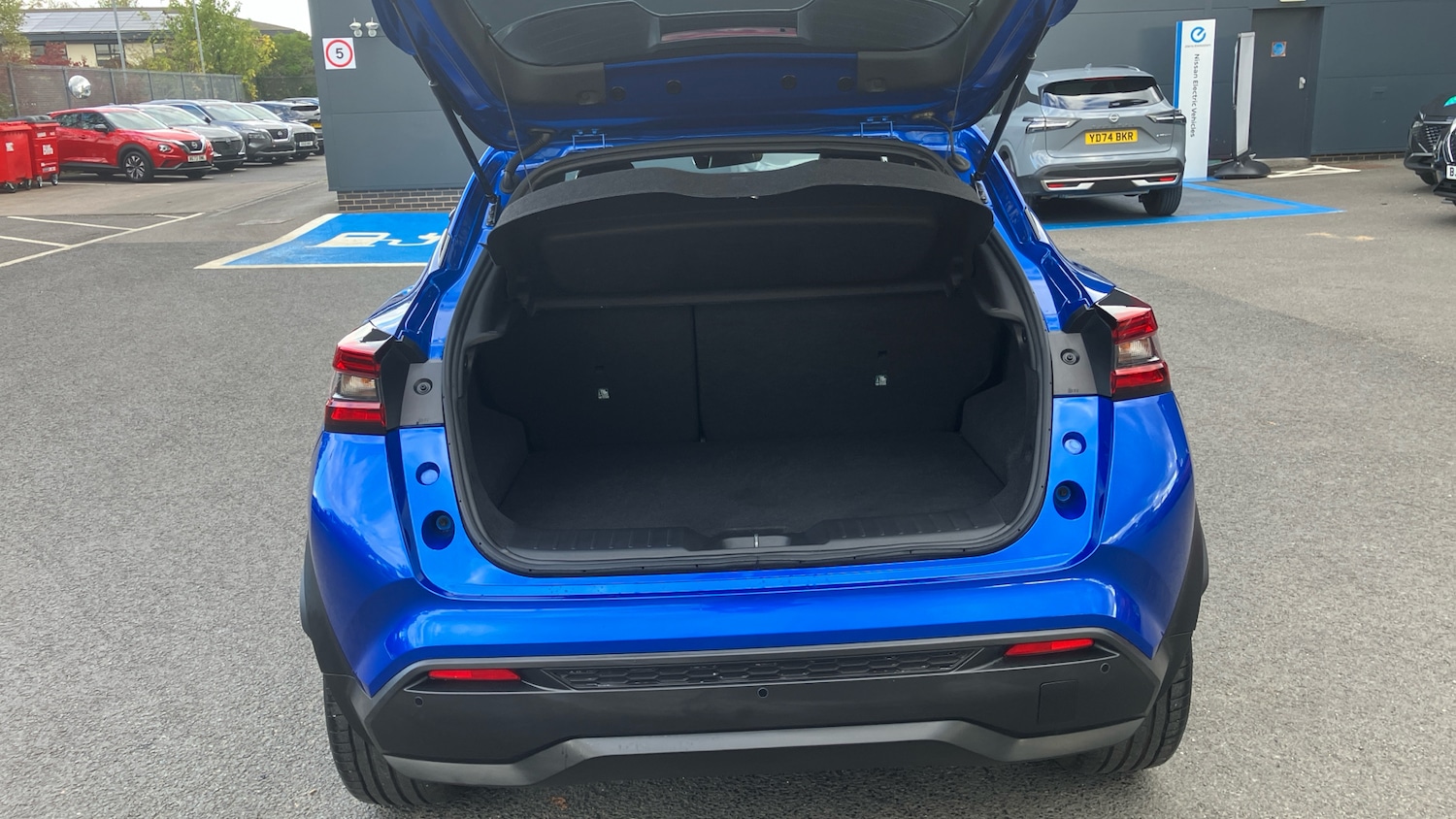 Used Nissan Juke 2024 for sale - 76343902: Photo 4