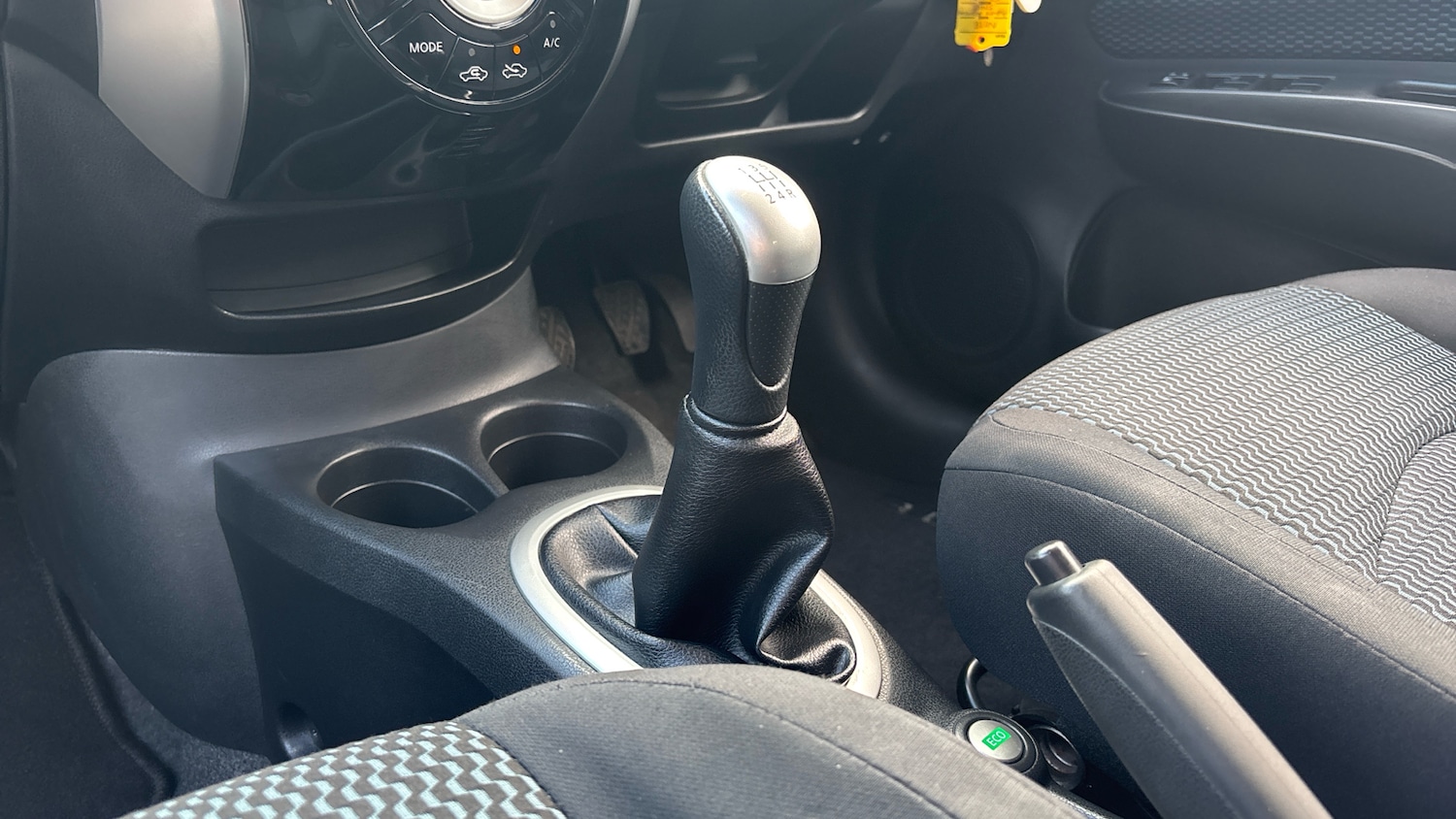 Used Nissan Note 2015 for sale - 76477040: Photo 13