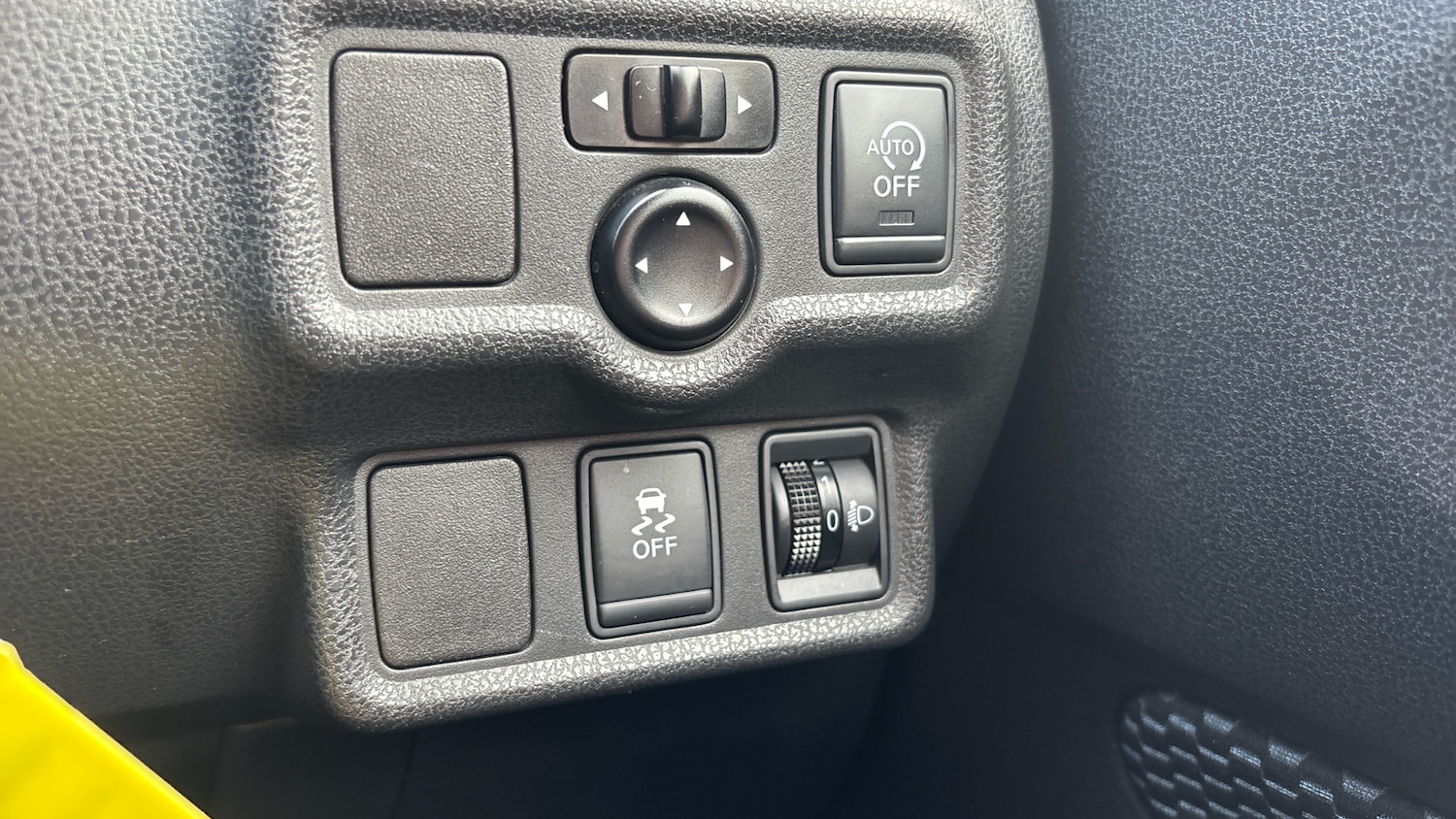 Used Nissan Note 2015 for sale - 76477040: Photo 26