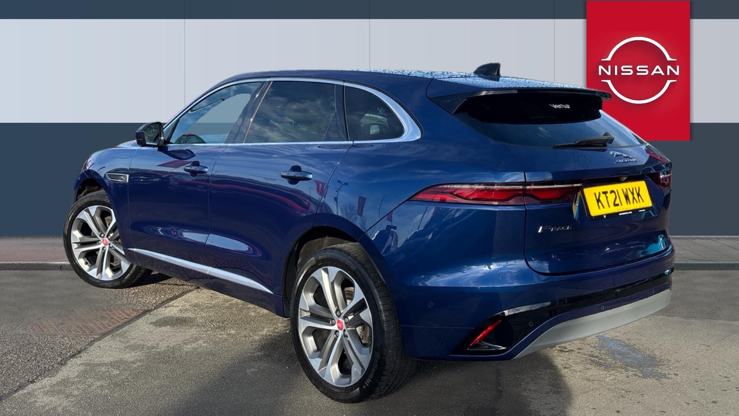Used Jaguar F-Pace 2021 for sale - 76566152: Photo 2