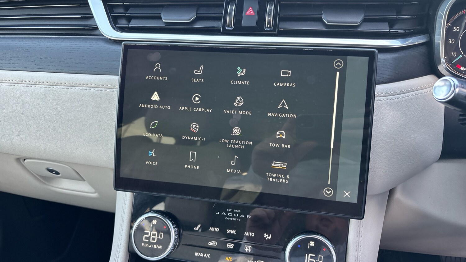 Used Jaguar F-Pace 2021 for sale - 76566152: Photo 38