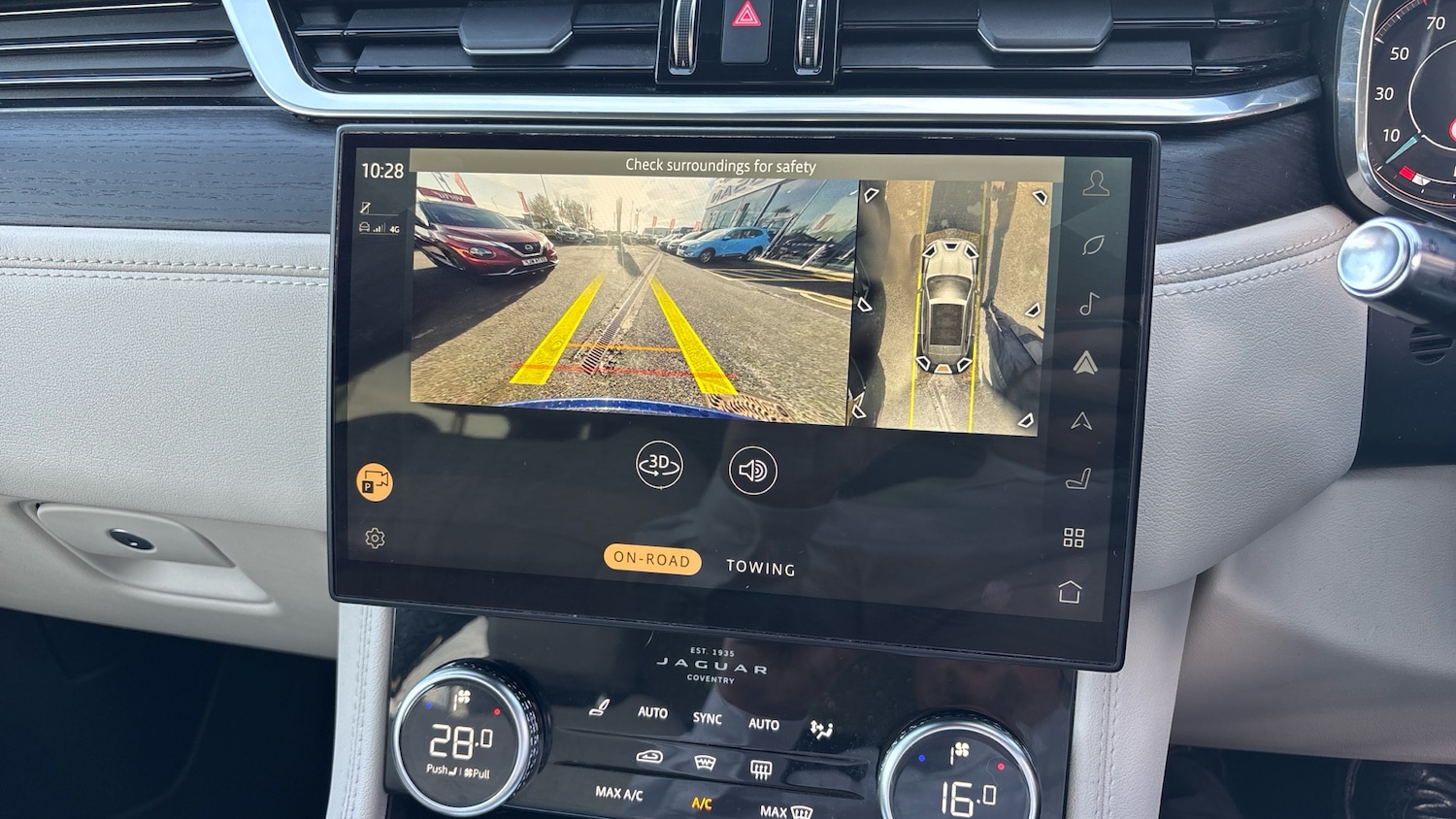 Used Jaguar F-Pace 2021 for sale - 76566152: Photo 39