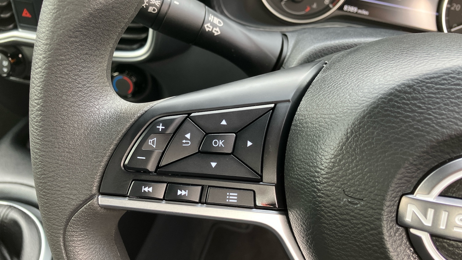 Used Nissan Juke 2024 for sale - 76181870: Photo 27