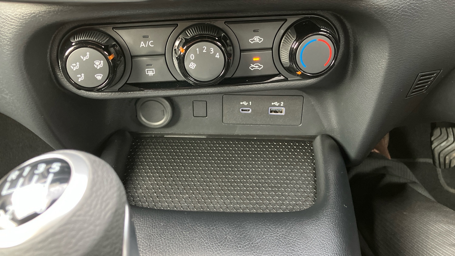 Used Nissan Juke 2024 for sale - 76181870: Photo 29