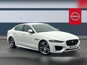 2021 (21) - 2.0 D200 R-Dynamic SE 4dr Auto Diesel Saloon