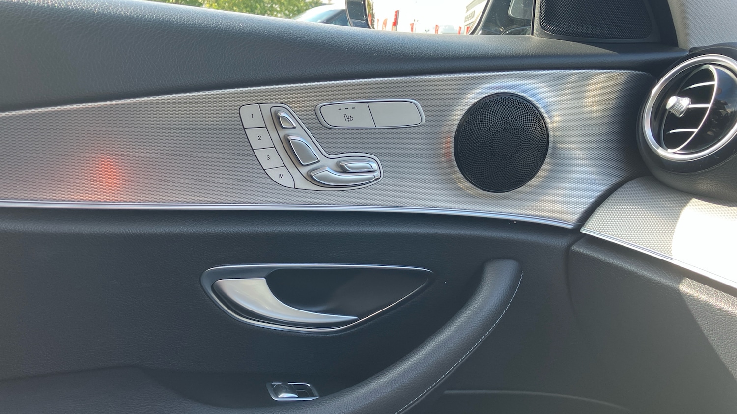 Vehicle 33