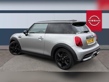 Used MINI Cooper 2023 for sale - 78325396: Photo