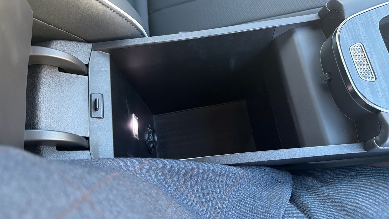 Used Omoda OMODA 5 2025 for sale - 77962120: Photo 28