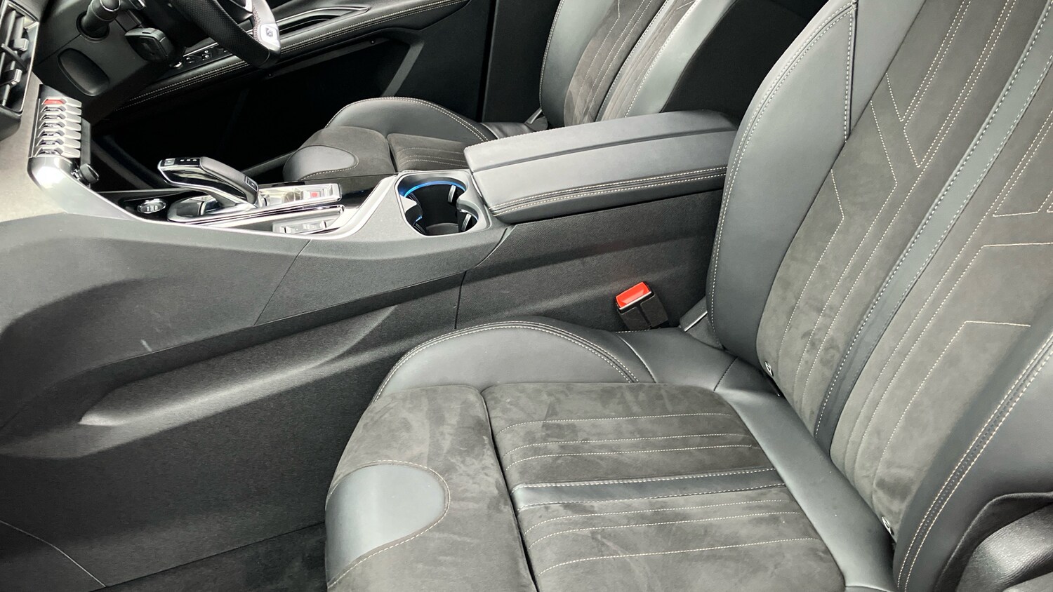 Used Peugeot 3008 2022 for sale - 77818689: Photo 39