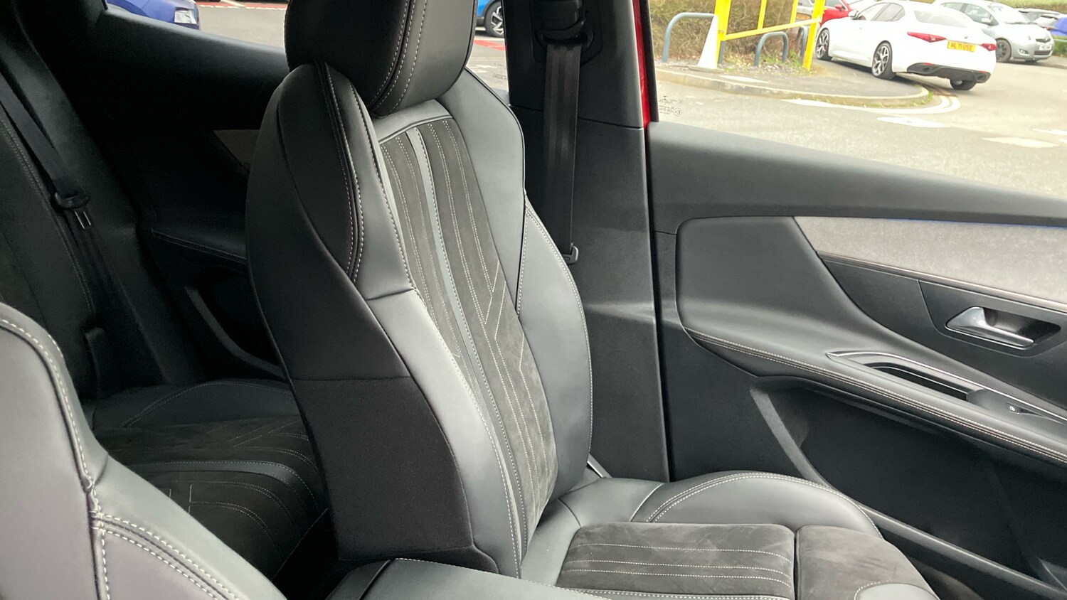 Used Peugeot 3008 2022 for sale - 77818689: Photo 49