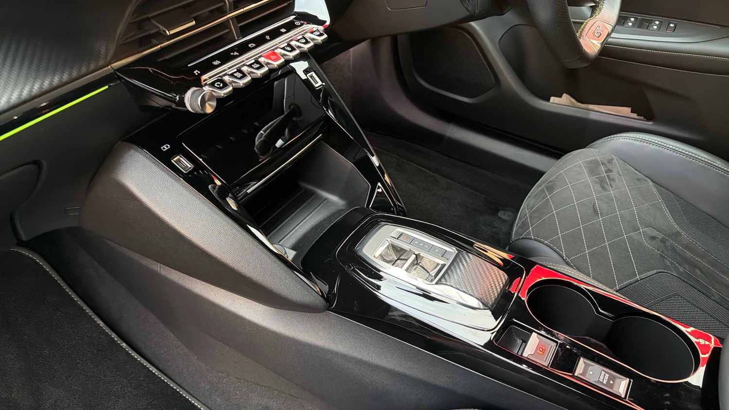 Used Peugeot 2008 2022 for sale - 77665511: Photo 13