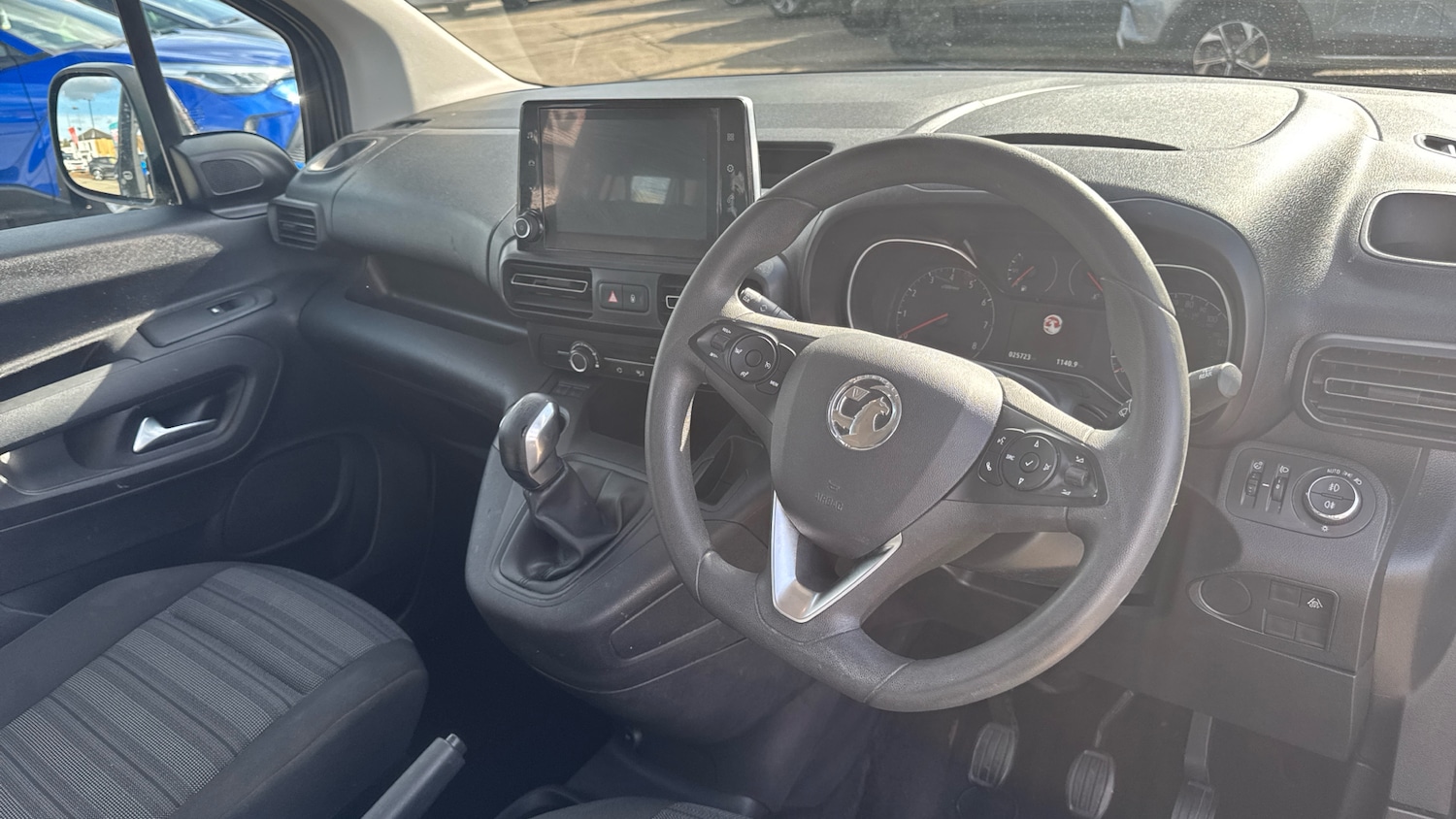 Used Vauxhall Combo Life 2021 for sale - 76762309: Photo 11