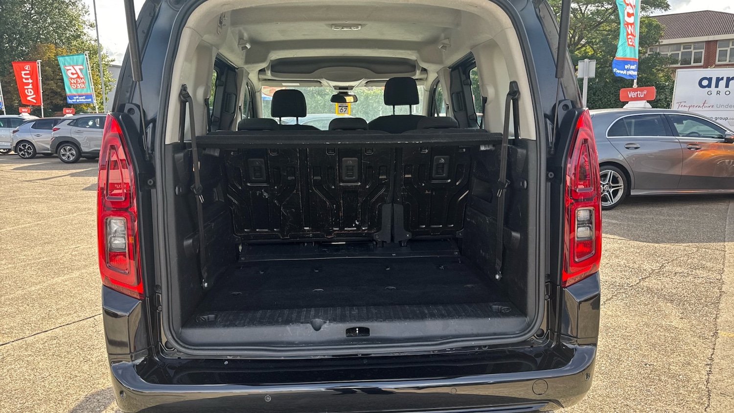 Used Vauxhall Combo Life 2021 for sale - 76762309: Photo 4