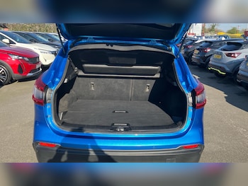 Used Nissan Qashqai 2018 for sale - 77962119: Photo