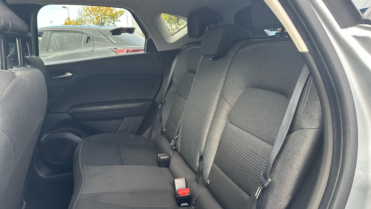 Used Renault Captur 2020 for sale - 76330324: Photo 15