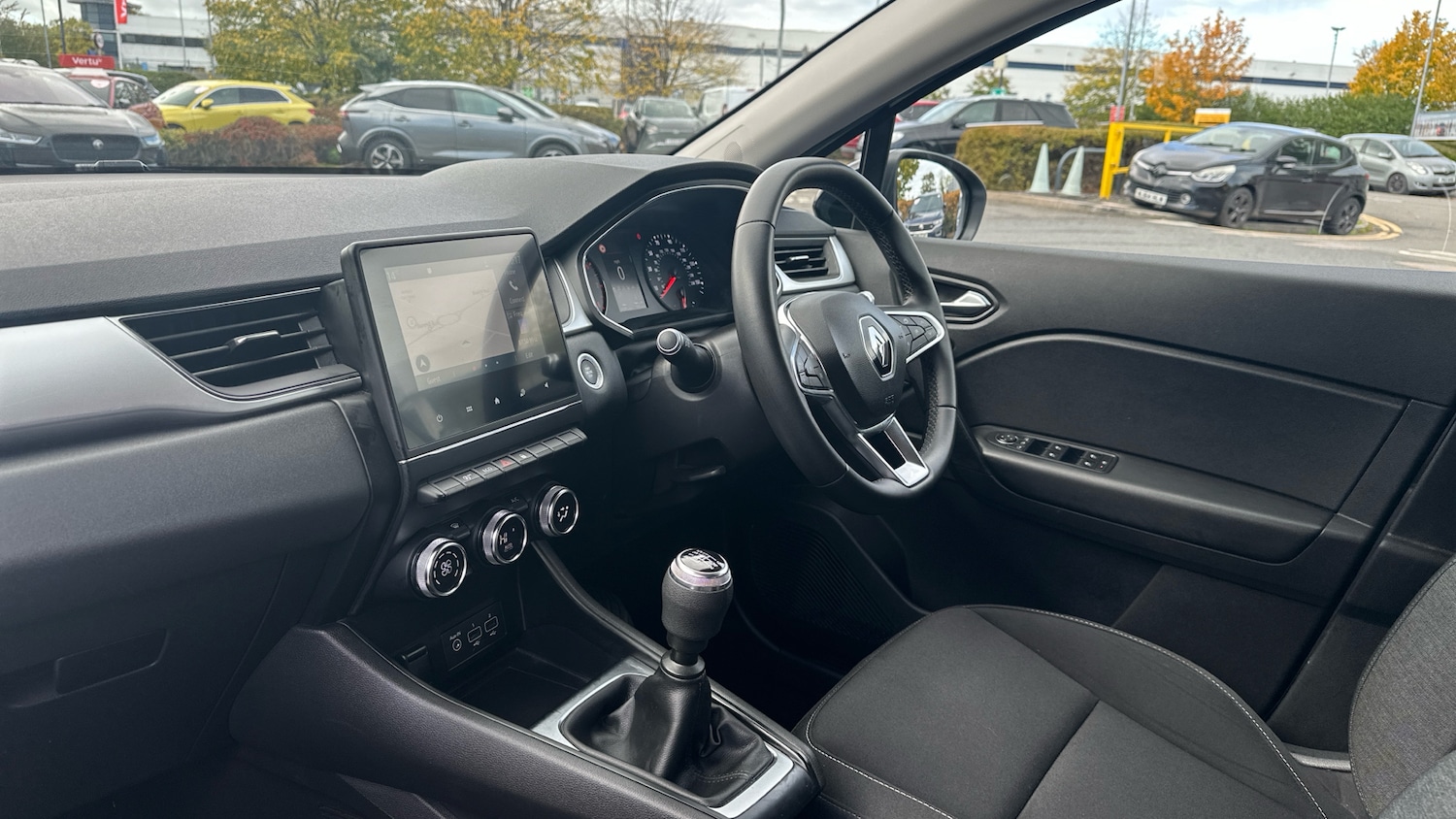 Used Renault Captur 2020 for sale - 76330324: Photo 9
