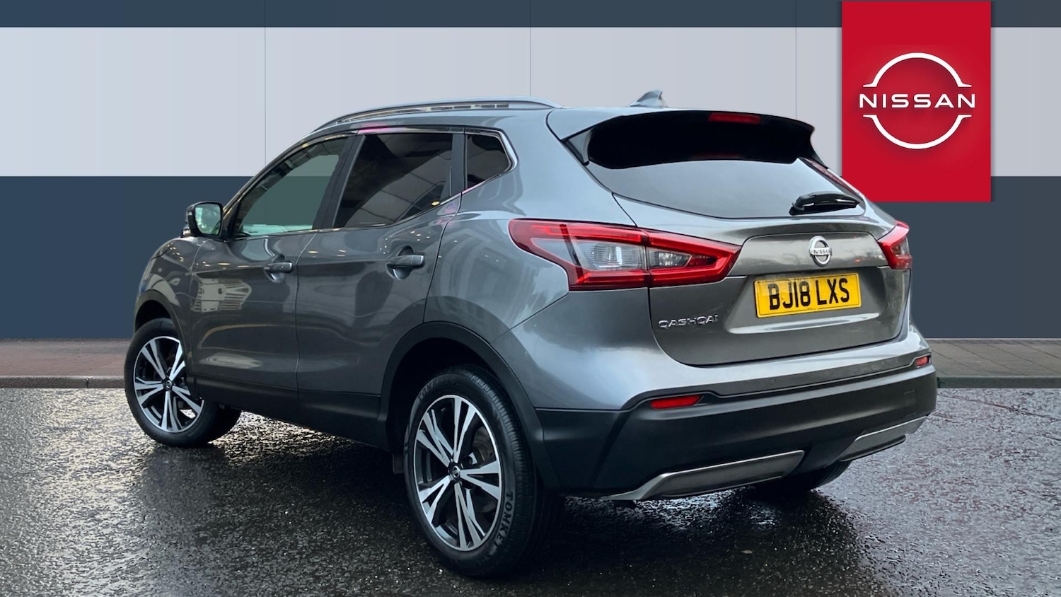 Used Nissan Qashqai 2018 for sale - 77140520: Photo 2