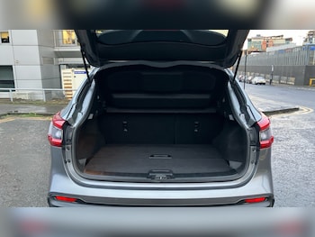 Used Nissan Qashqai 2018 for sale - 77140520: Photo