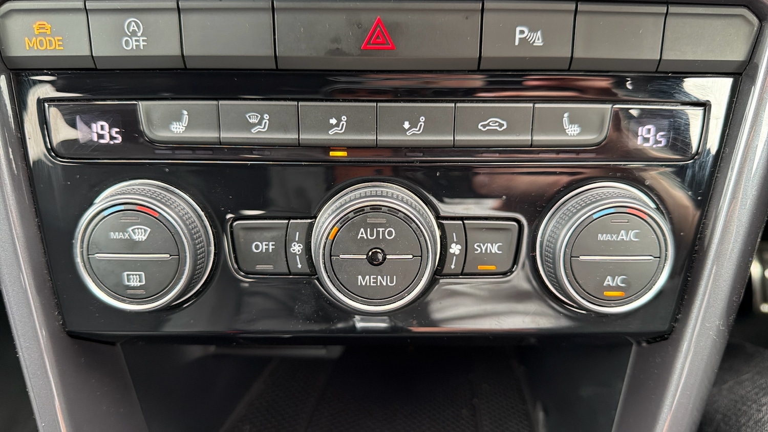 Used Volkswagen T-Roc 2020 for sale - 76181867: Photo 25
