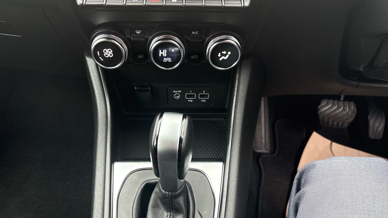 Used Renault Captur 2022 for sale - 77678599: Photo 50