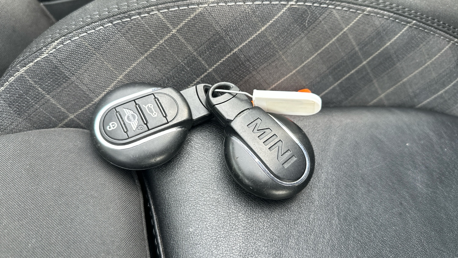 Used MINI Convertible 2017 for sale - 76566153: Photo 20
