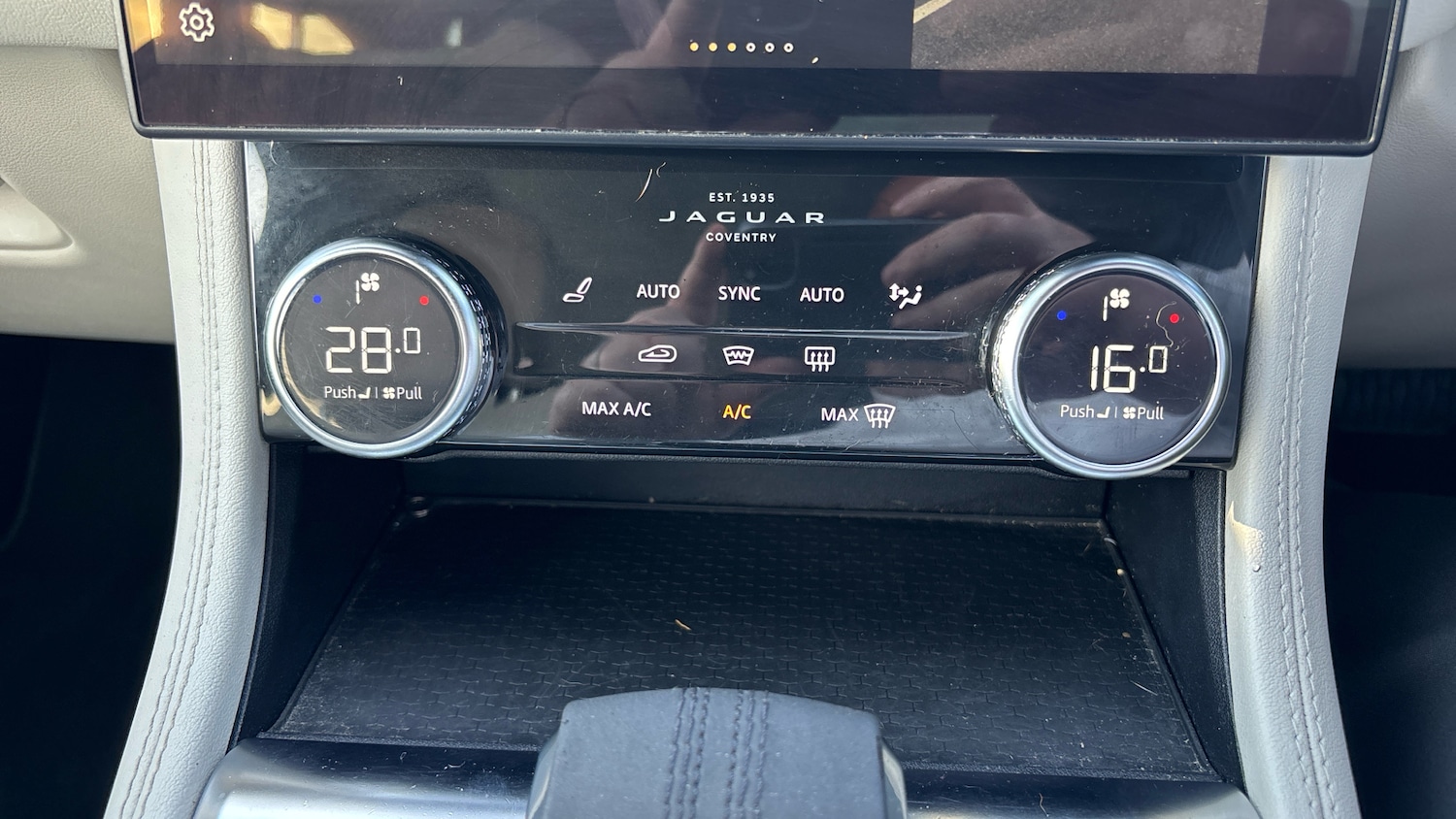 Used Jaguar F-Pace 2021 for sale - 77409366: Photo 32