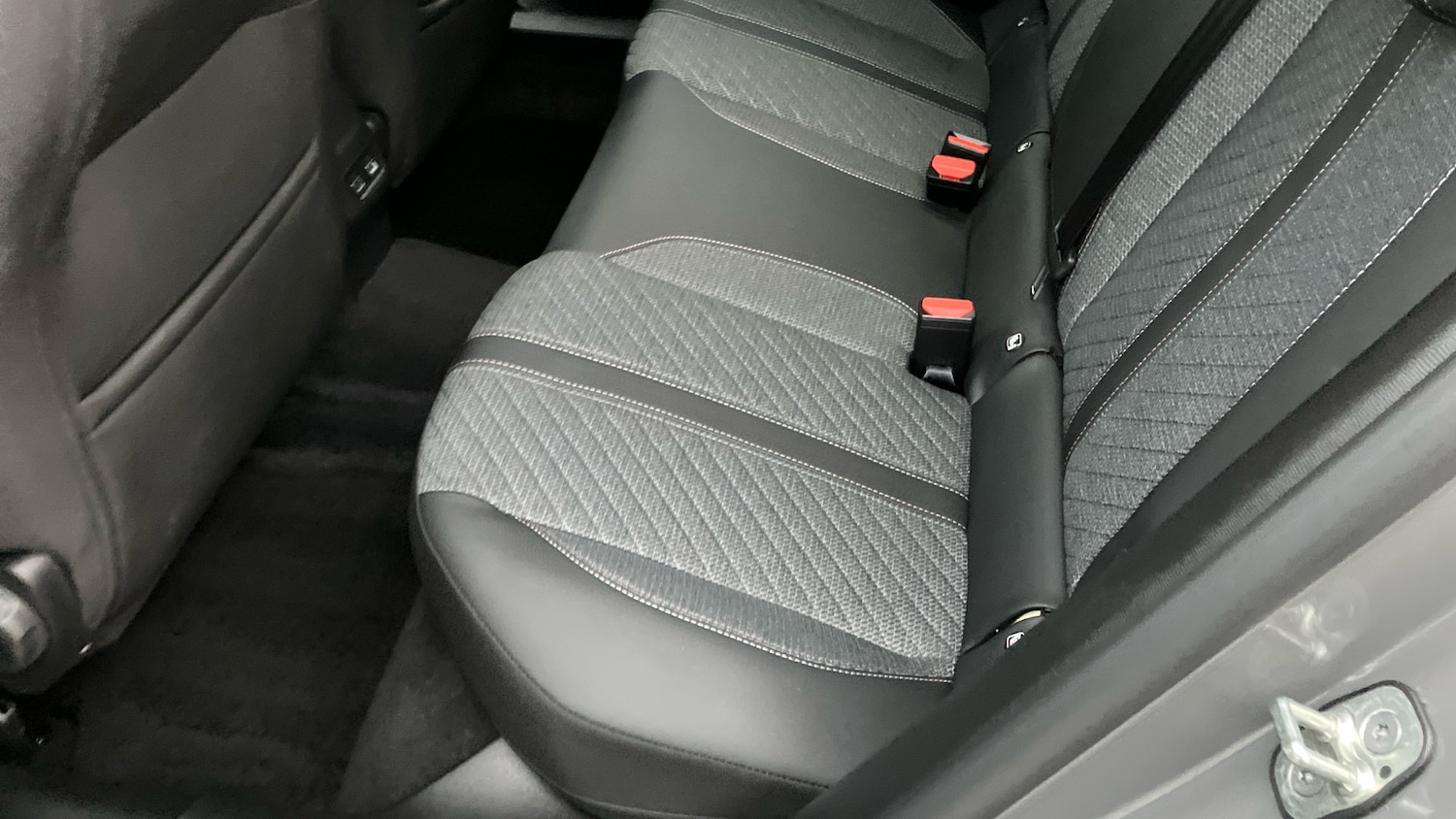 Used Peugeot 2008 2024 for sale - 76611151: Photo 31