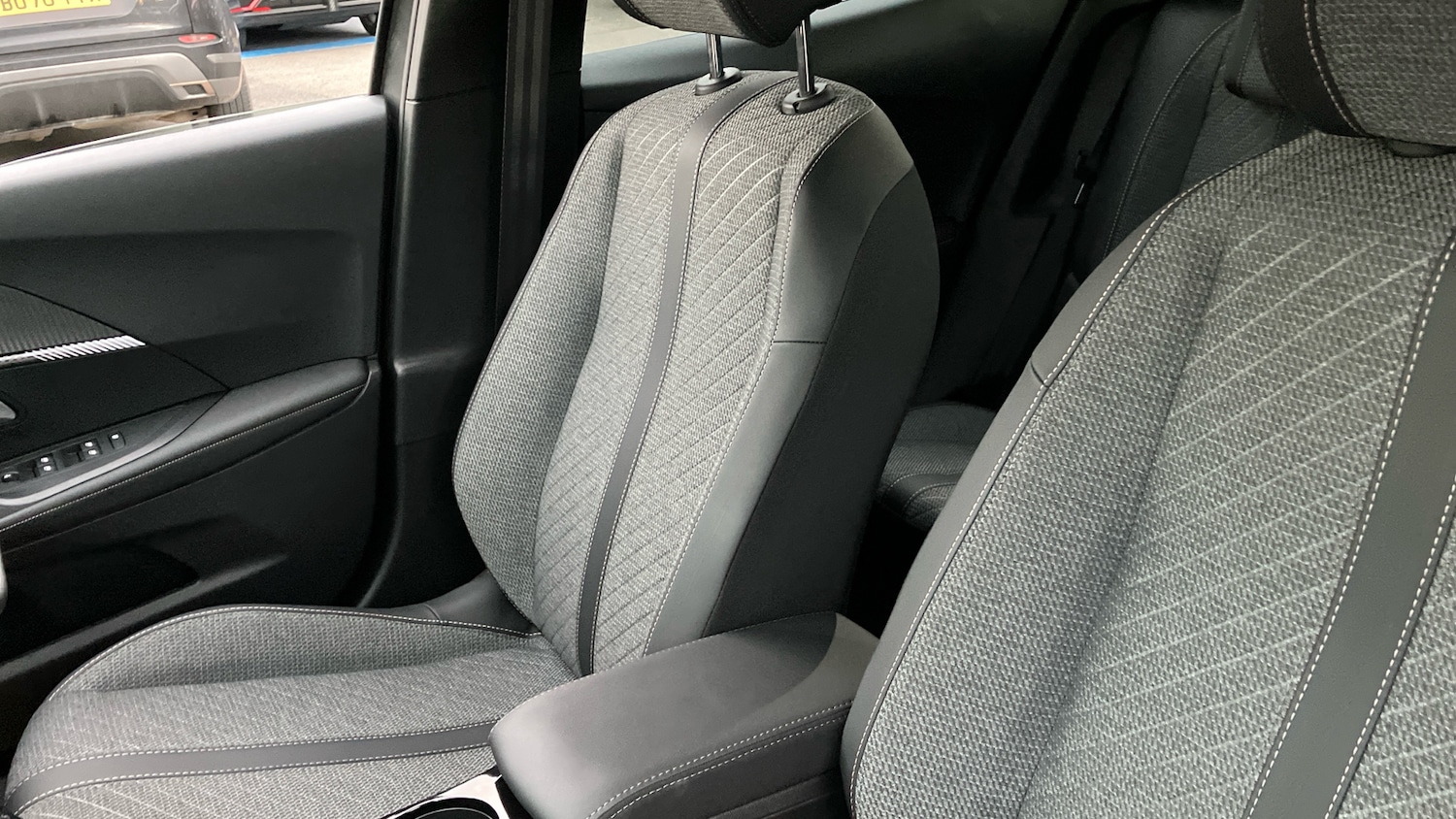 Used Peugeot 2008 2024 for sale - 76611151: Photo 39