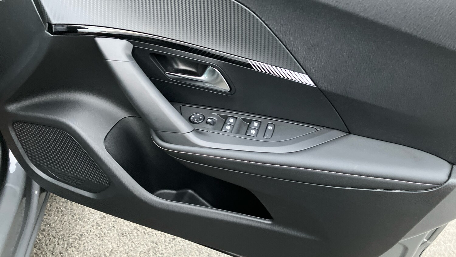 Used Peugeot 2008 2024 for sale - 76611151: Photo 41