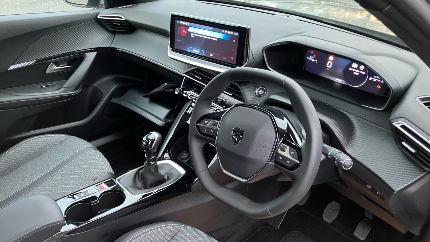 Used Peugeot 2008 2024 for sale - 76611151: Photo 9