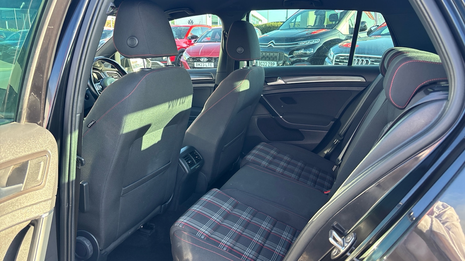 Used Volkswagen Golf 2019 for sale - 76588538: Photo 16