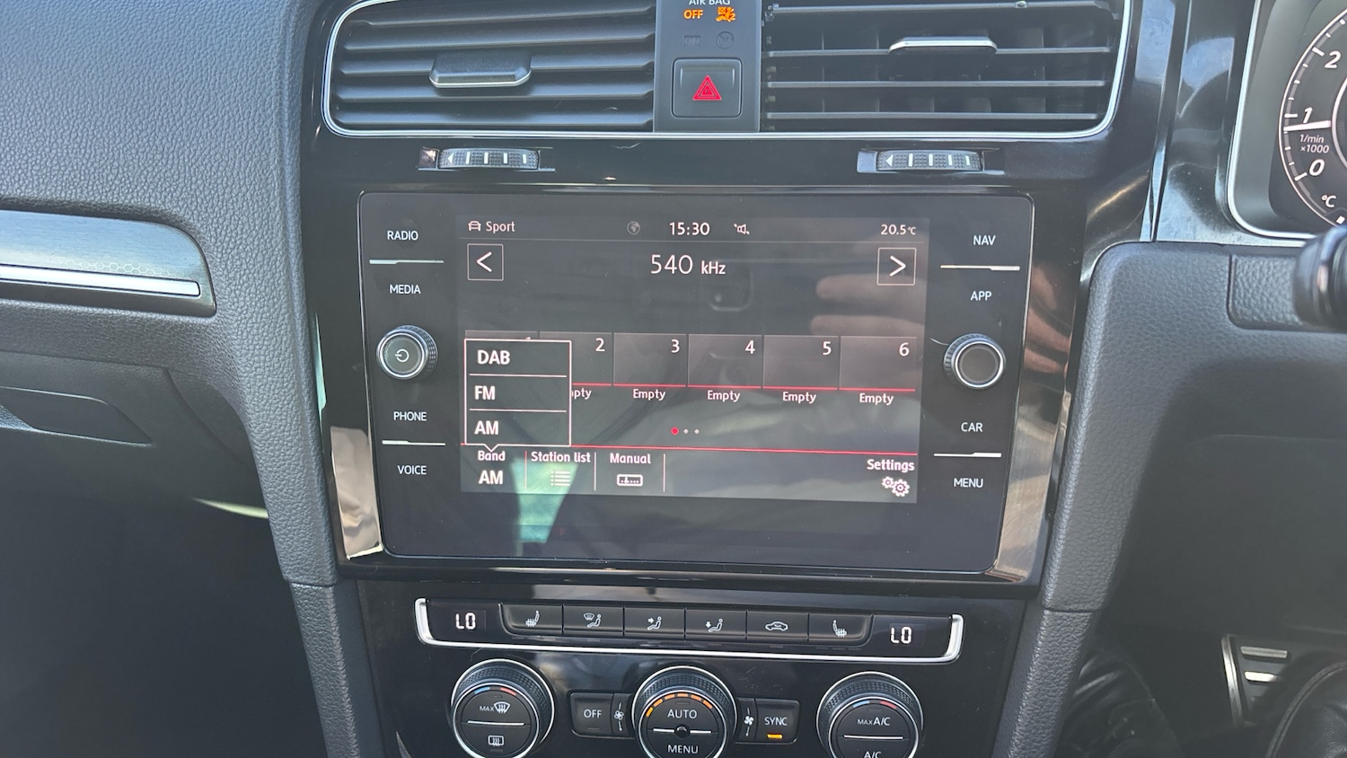 Used Volkswagen Golf 2019 for sale - 76588538: Photo 31