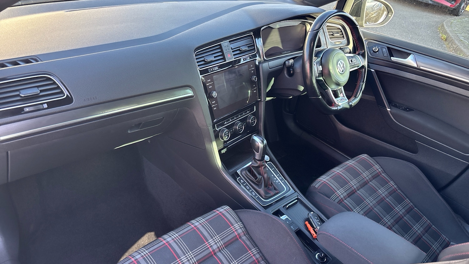 Used Volkswagen Golf 2019 for sale - 76588538: Photo 9