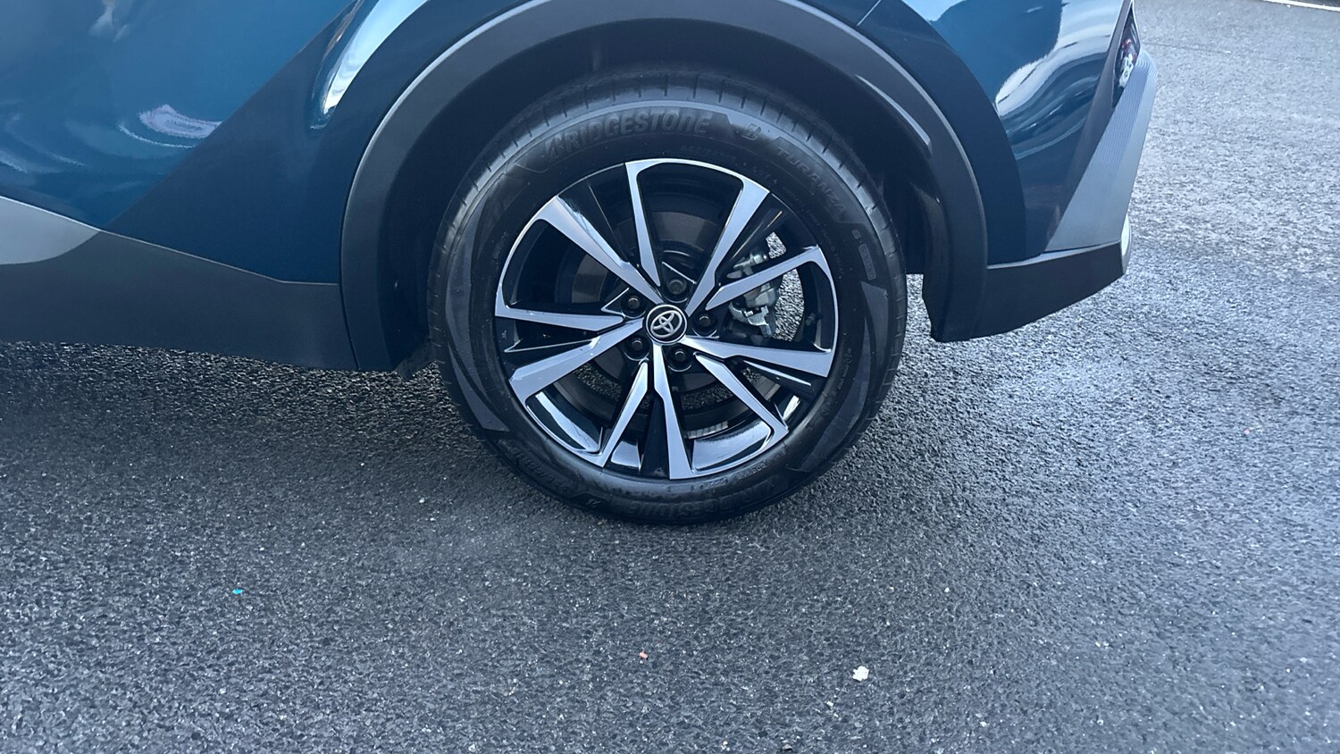 Used Toyota C-HR 2024 for sale - 76782496: Photo 44