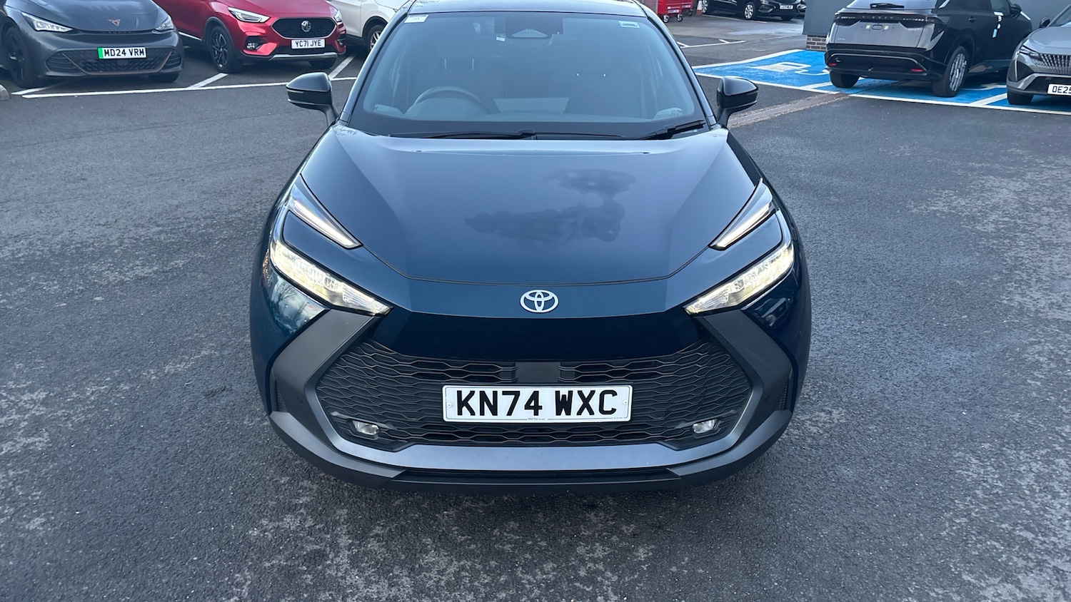 Used Toyota C-HR 2024 for sale - 76782496: Photo 8