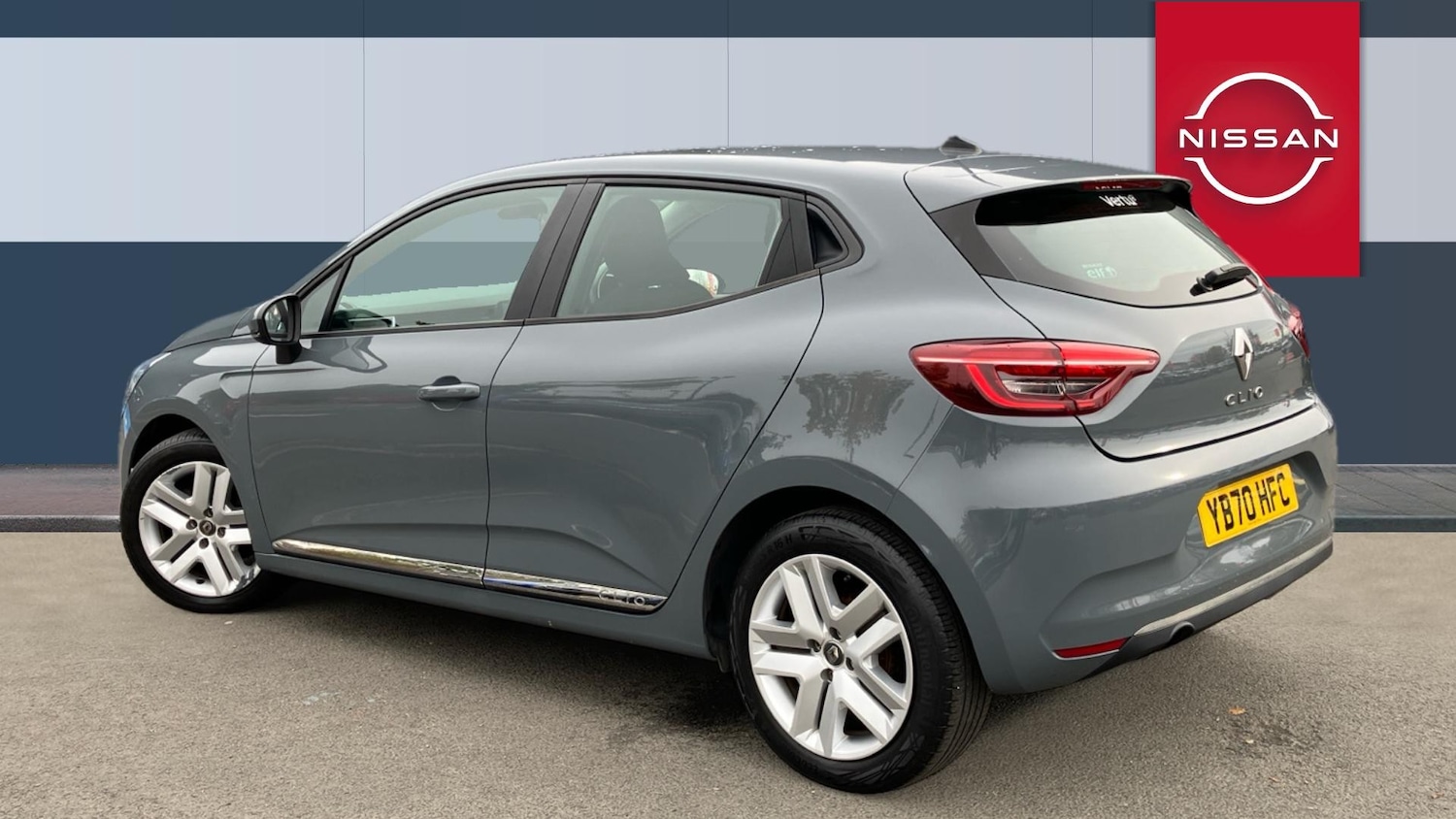 Used Renault Clio 2020 for sale - 76426233: Photo 2