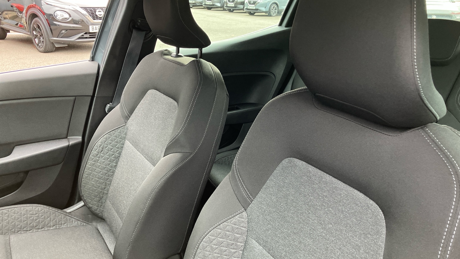 Used Renault Clio 2020 for sale - 76426233: Photo 43