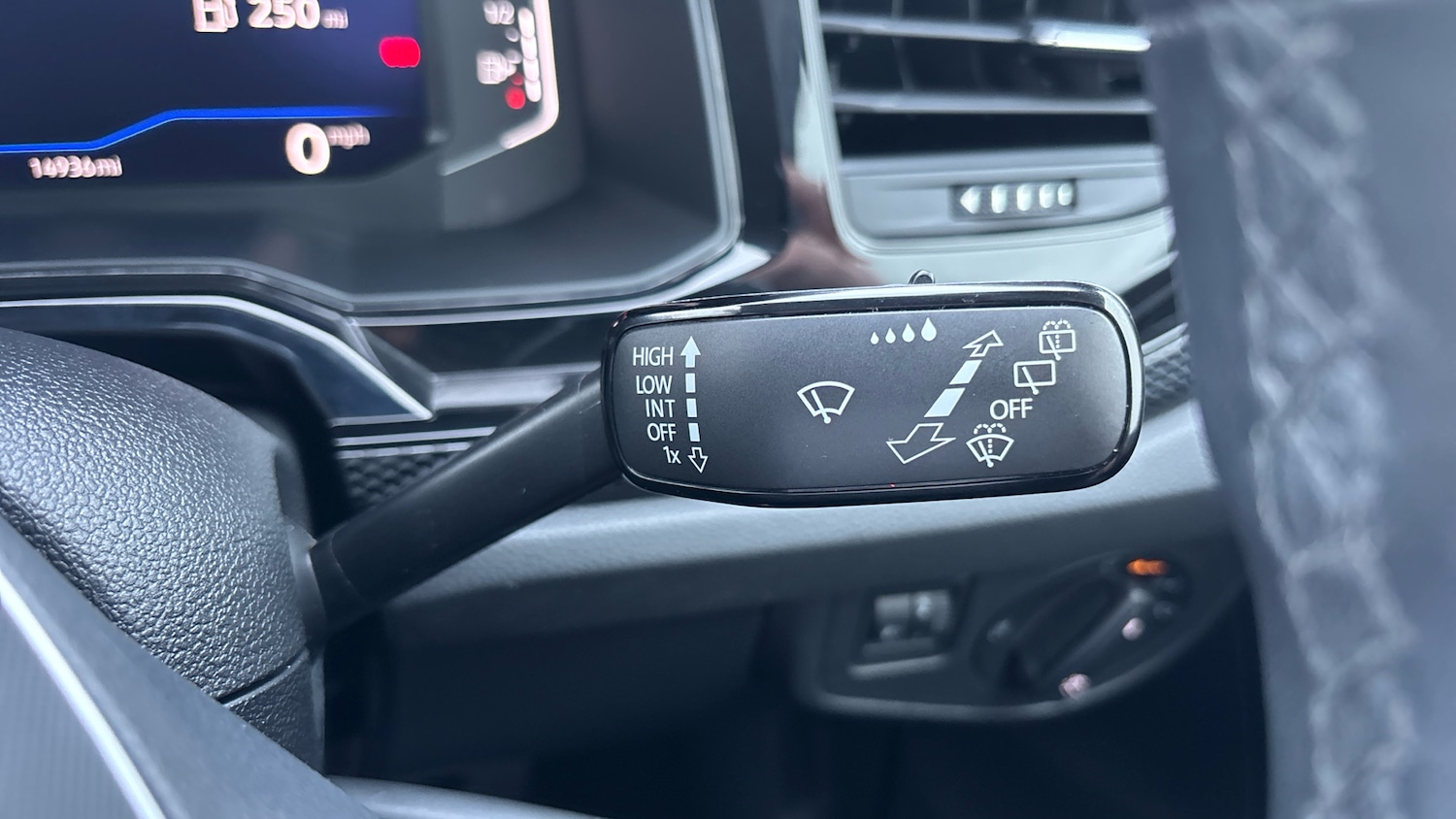 Used Volkswagen Polo 2022 for sale - 77606323: Photo 24