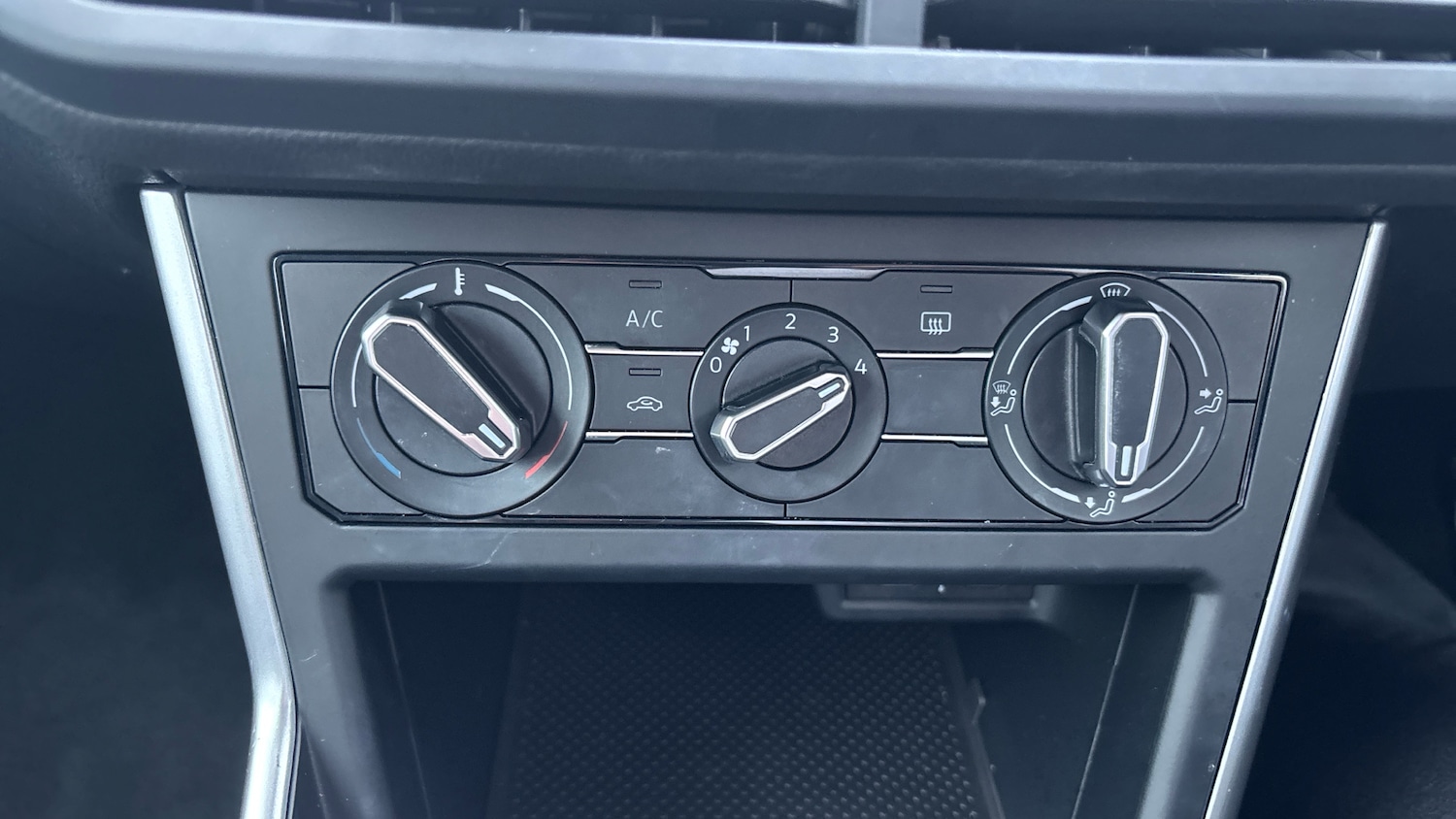 Used Volkswagen Polo 2022 for sale - 77606323: Photo 31